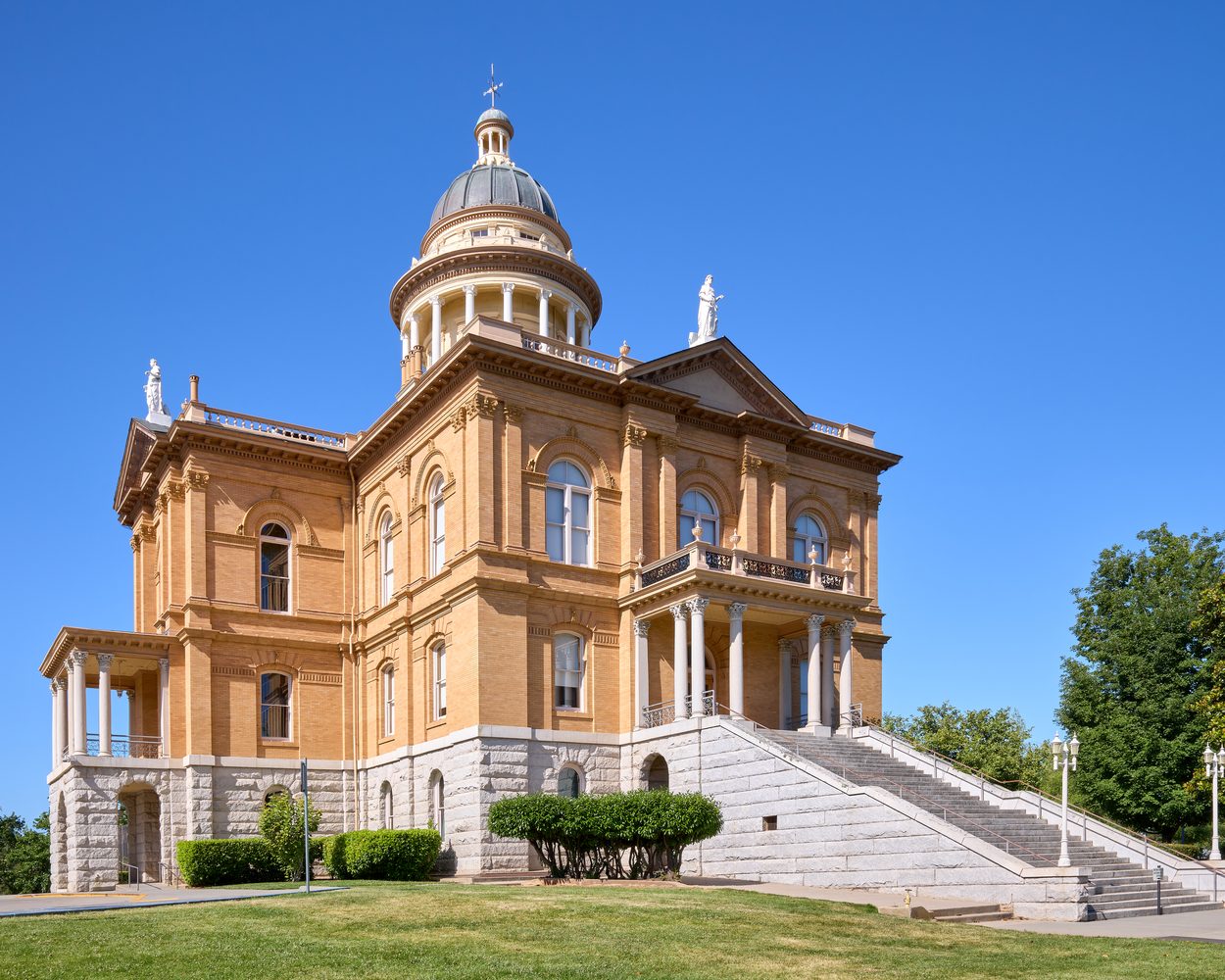 The domed Placer County Courthouse in Auburn, California